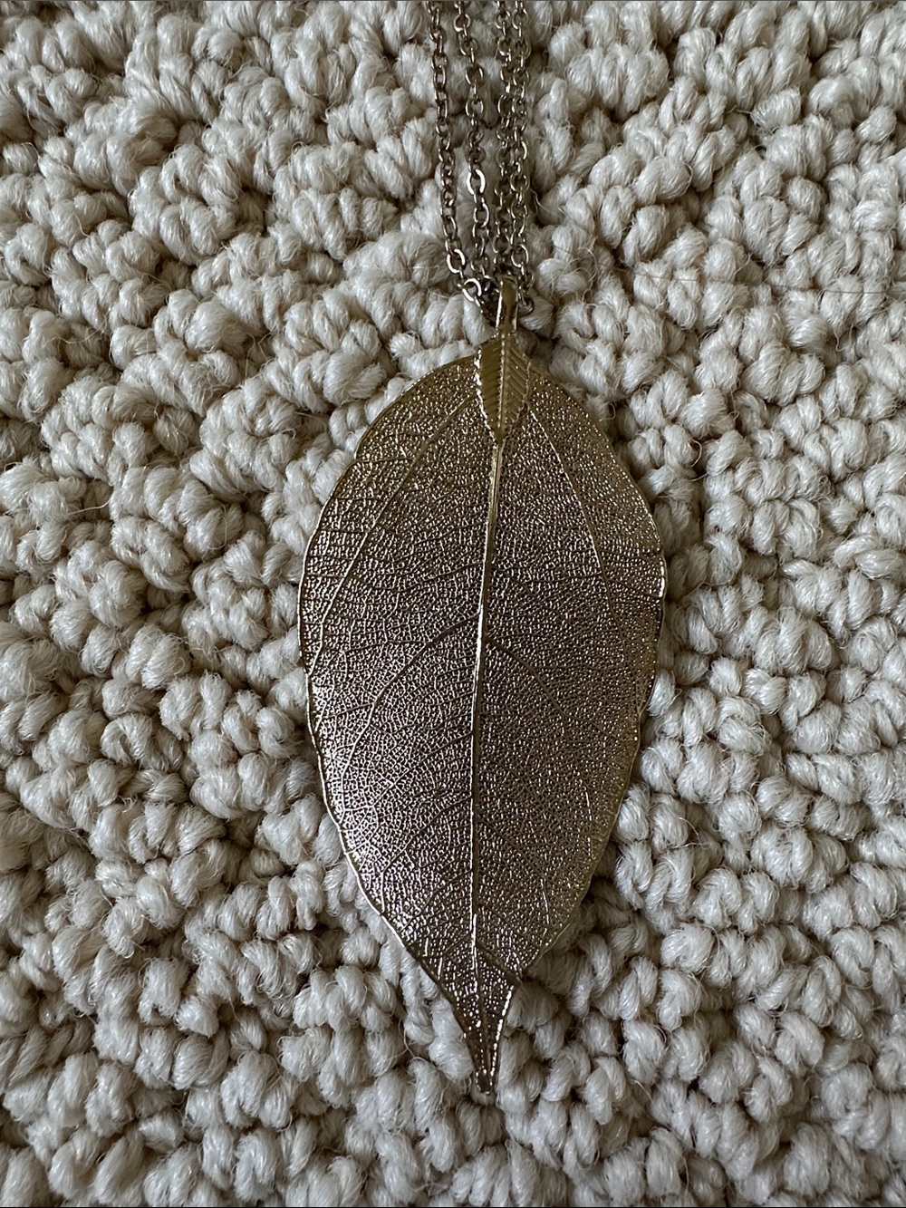 Gold Leaf Pendant Necklace - Home Accents